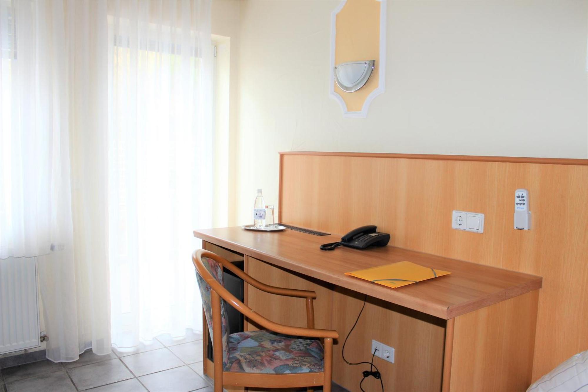 Hotel America Ramstein-Miesenbach Habitación foto